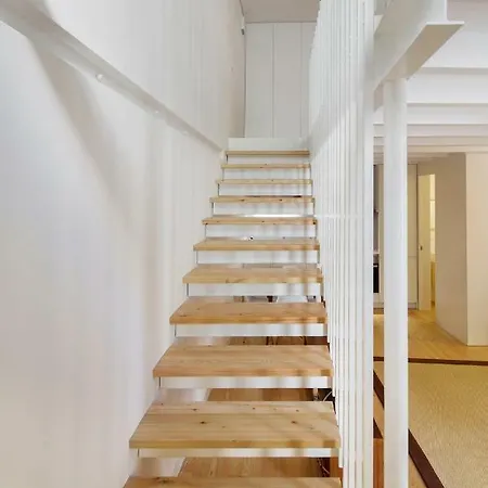 Glory Days ליסבון